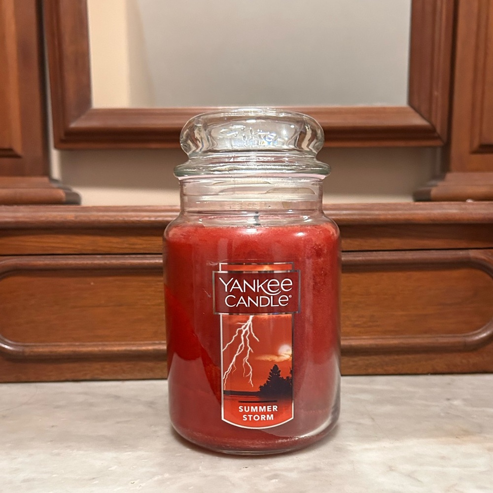 Summer Storm Large Yankee Candle